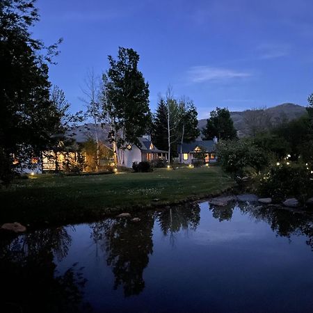 Apple Orchard Inn Hermosa Luaran gambar