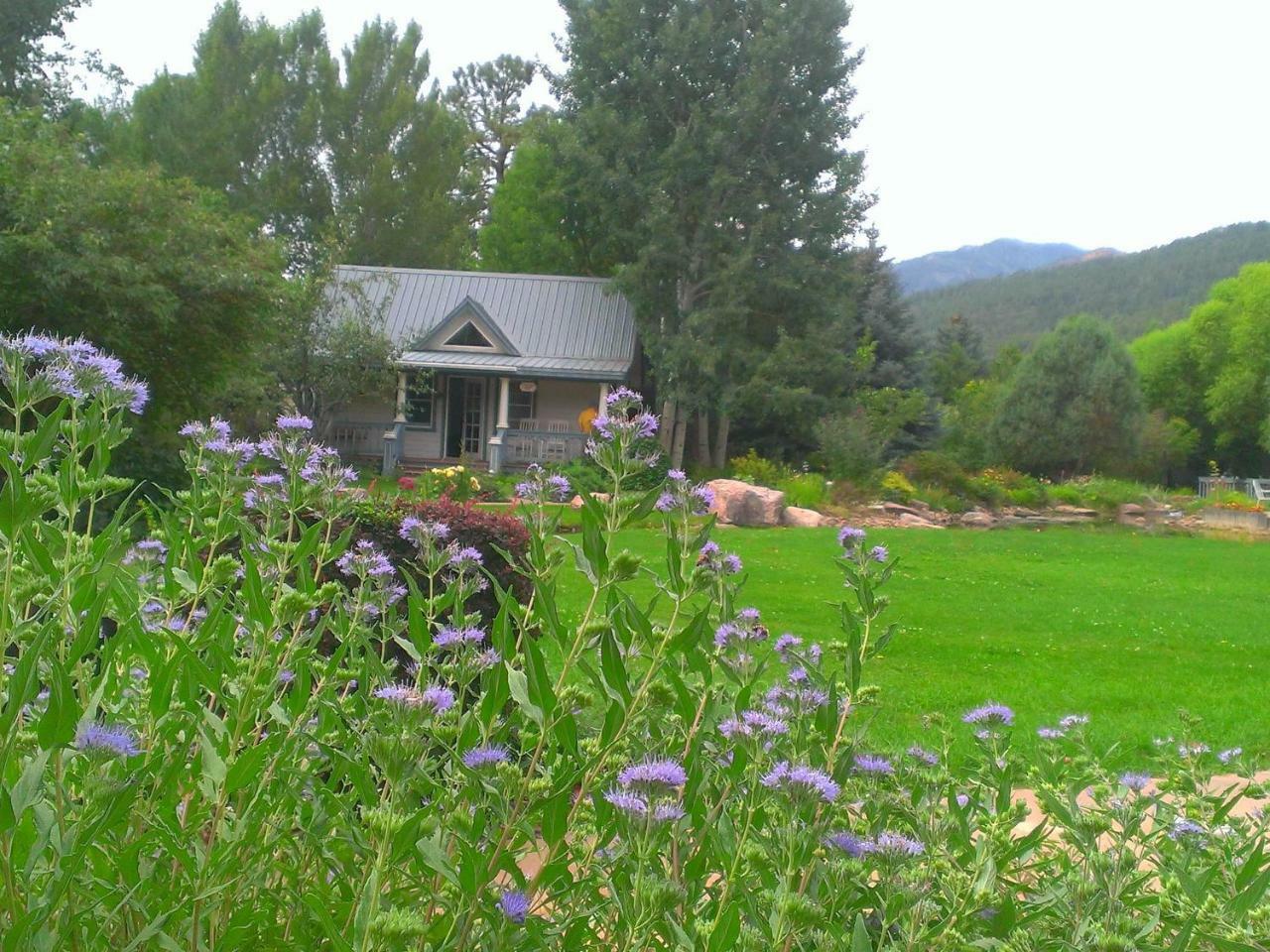 Apple Orchard Inn Hermosa Luaran gambar